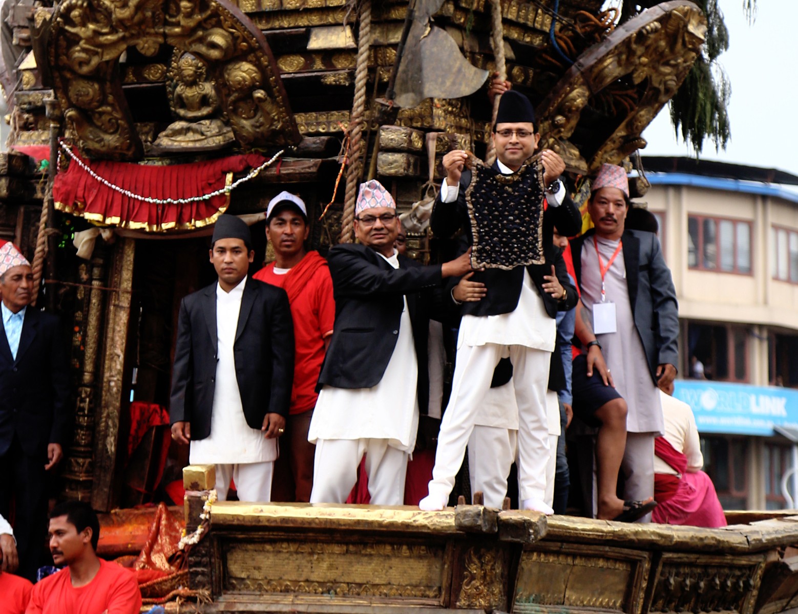 रातो मच्छेन्द्रनाथको भोटो आज देखाइँदै, उपत्यकामा सार्वजनिक बिदा