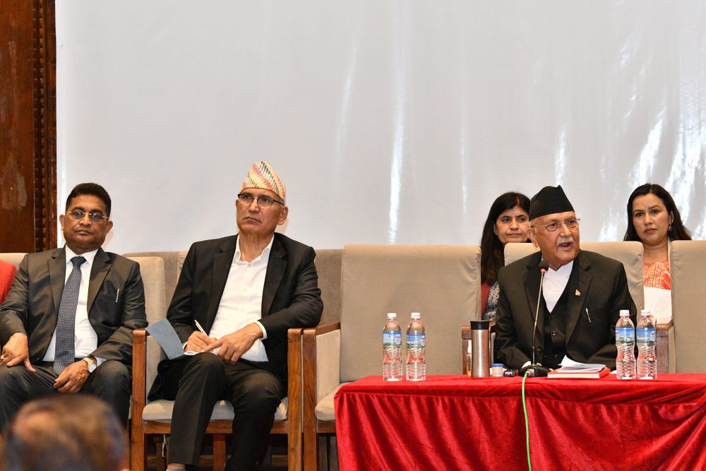 आर्थिक वर्षको बजेट लगायत विषयमा छलफल गर्न सत्तारुढ एमालेले संसदीय दलको बैठक बस्दै